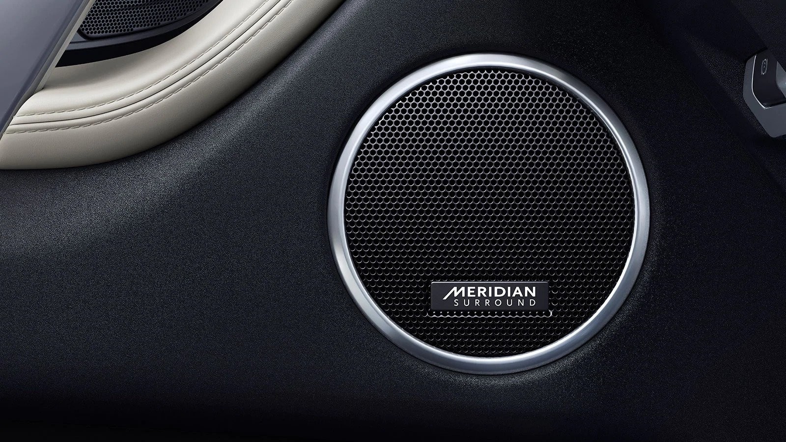 DISCOVERY SPORT audiosystém