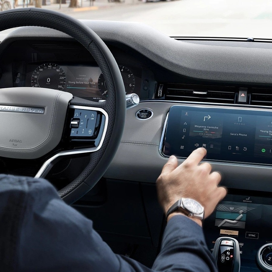 EVOQUE dotyková obrazovka